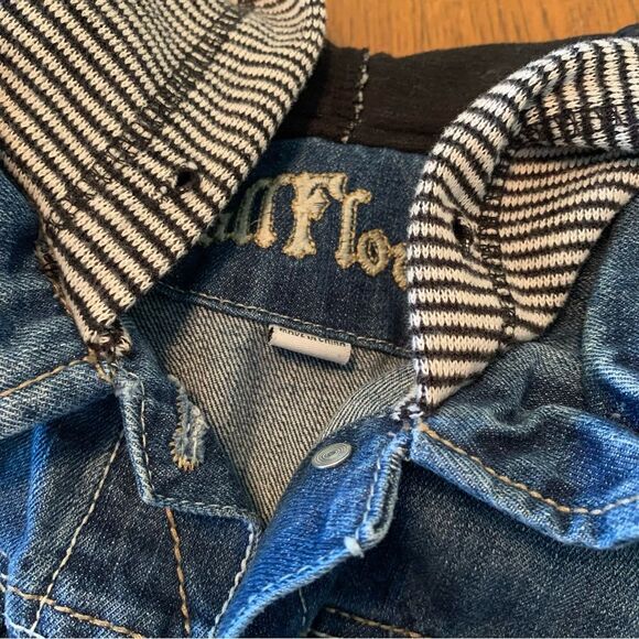 WALLFLOWER JEAN JACKET WOMEN LARGE BLUE DENIM CROP STRIPED KNIT ARM HOOD. - Picture 14 of 15